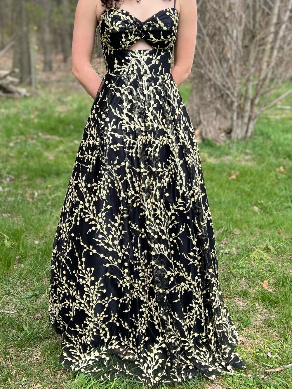 Blondie Nites Black & Gold Embroidered Formal Gown – Corset Back – Size 3